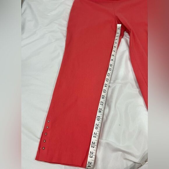 Roz & Ali coral cropped stretch capri pants side slits with gold studded size 12 - Picture 2 of 10